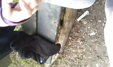 床の上に彼女の指を立ち往生し、二度兼することができました エッチ 動画 女性 向け