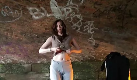 カメラの男が大きな罠を犯した男 女 用 の エロ 動画