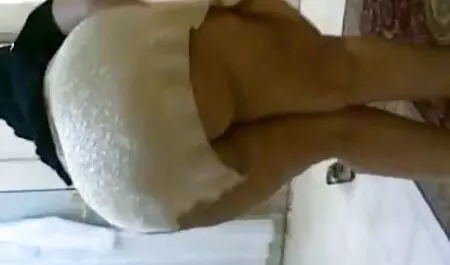 入れ墨の乳首はお尻を舐め、彼女の顔を兼ねます silk labo 無料 動画