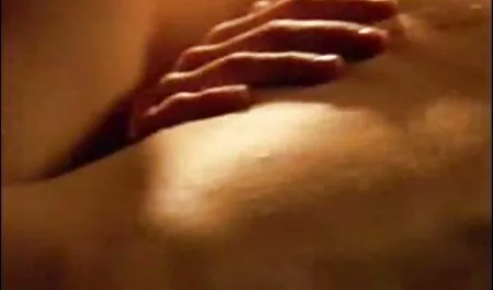 若いアマチュアfucks成熟した叔母の机の上 鈴木 一徹 女性 向け 動画