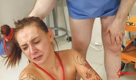 私は肛門の中でアヒルを見始め、体から射精することなく驚きました sex 女性 向け 動画