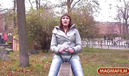 女の子は美しいおっぱいをオンにした 女性 向け 無 修正 エロ 動画